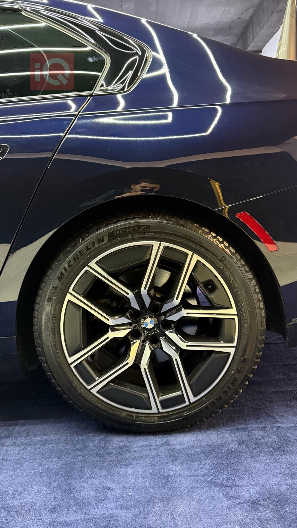 بي ام دبليو الفئة 7